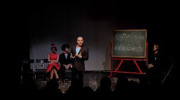 IL NERO NON SFINA Monologhi incivili di borghesi contemporanei esauriti